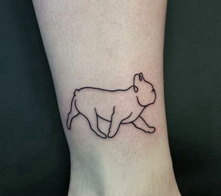 小腿部真正行走的斗牛犬轮廓纹身图案