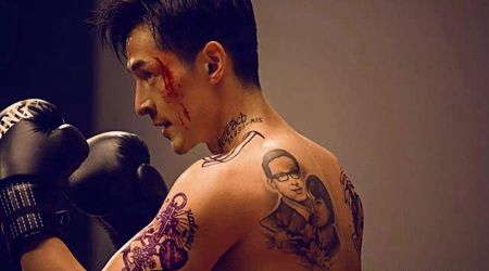 【胡歌纹身图片】胡歌纹身图案_胡歌后背爸妈结婚照纹身