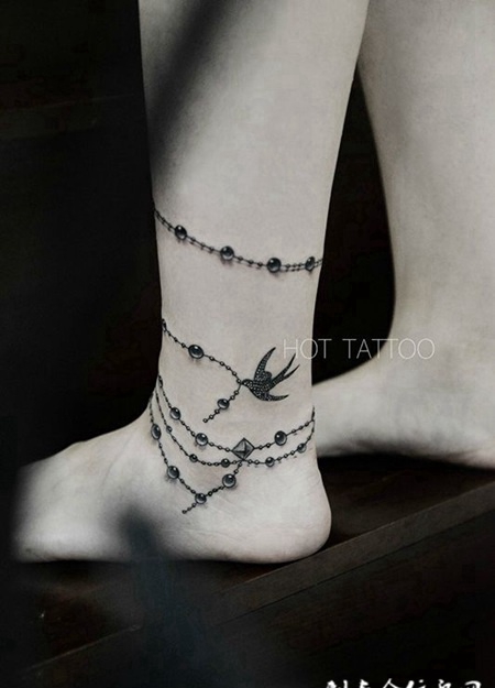 绕足为美，脚踝燕子珍珠脚链纹身图案