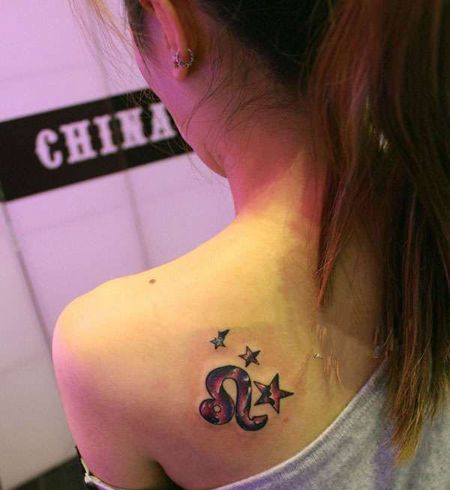 肩部性感狮子座纹身图案