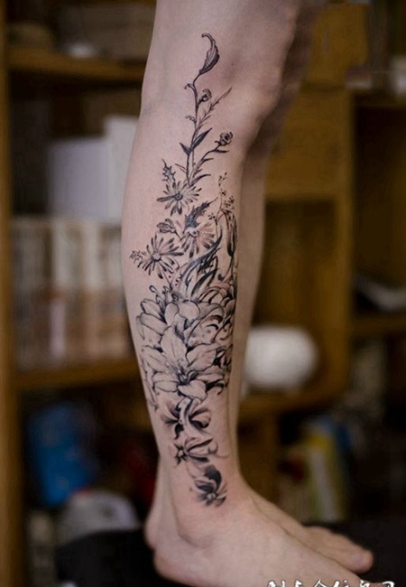 花开盛夏，小腿繁花创意纹身图案