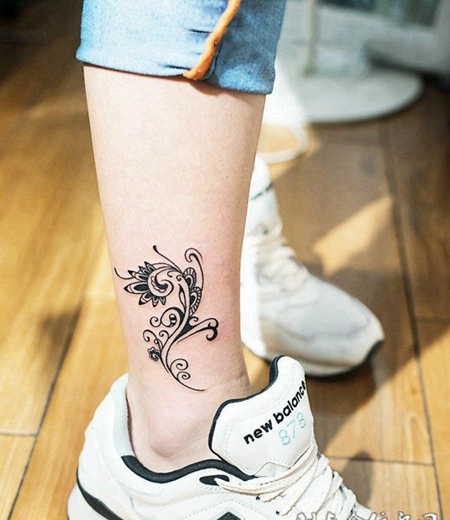 缠绕的美感，脚踝藤蔓图腾个性纹身