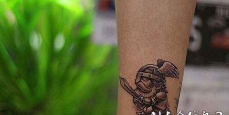 无畏的勇士，小腿卡通勇者个性纹身