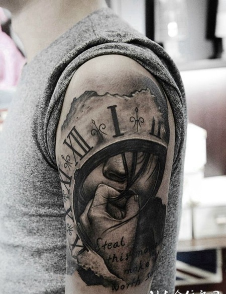 偷取片刻时光，手臂时钟肖像英文纹身