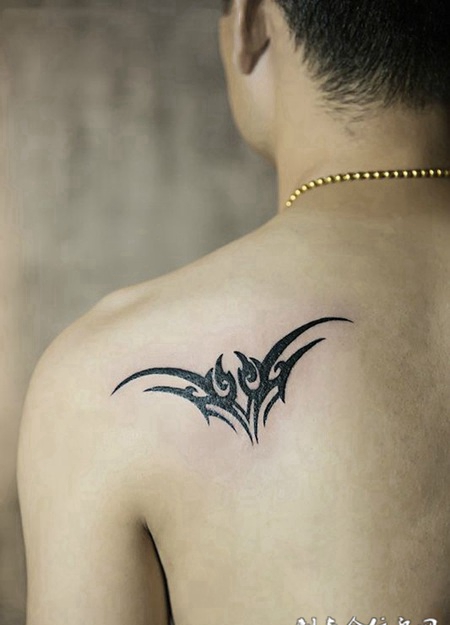 个性的象征，后背图腾纹身图案