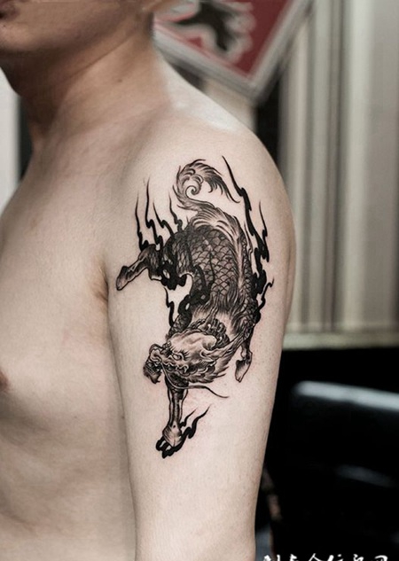 瑞兽飞临，大臂麒麟个性纹身图案