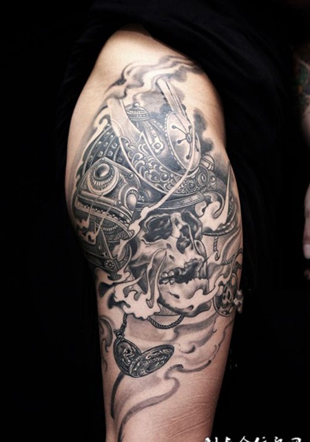 大腿骷髅武士个性纹身图案