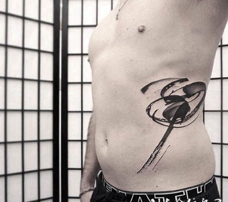 随心所欲，另类泼墨个性纹身