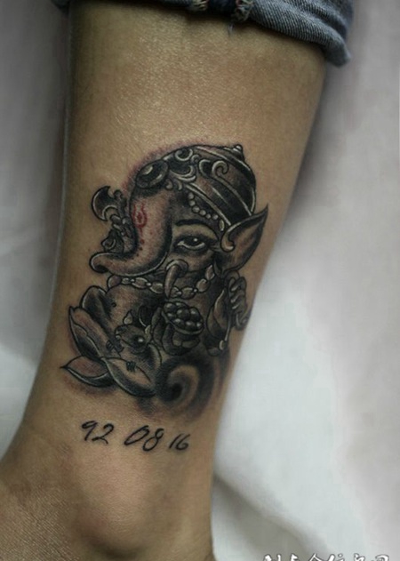 神象赐福，小腿可爱小象神卡通纹身