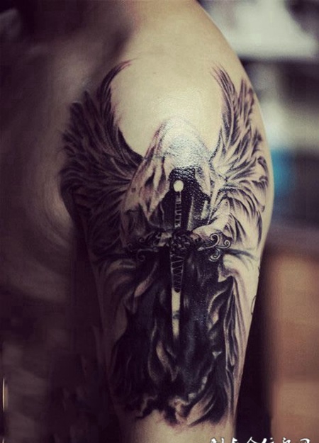 执剑天使，手臂守护天使个性纹身