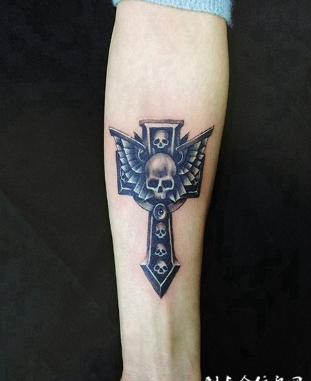 祭奠死亡，骷髅十字架个性纹身