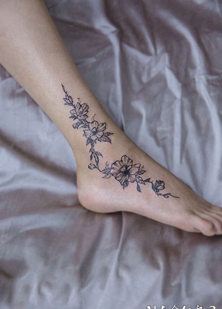 轻舞芳华脚踝鲜花纹身图案