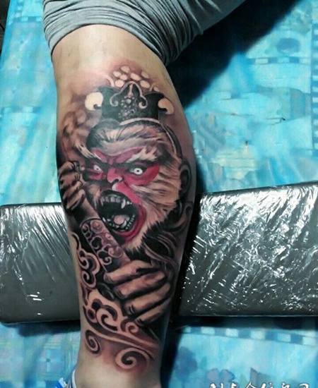 大闹天宫，小腿斗战胜佛个性纹身