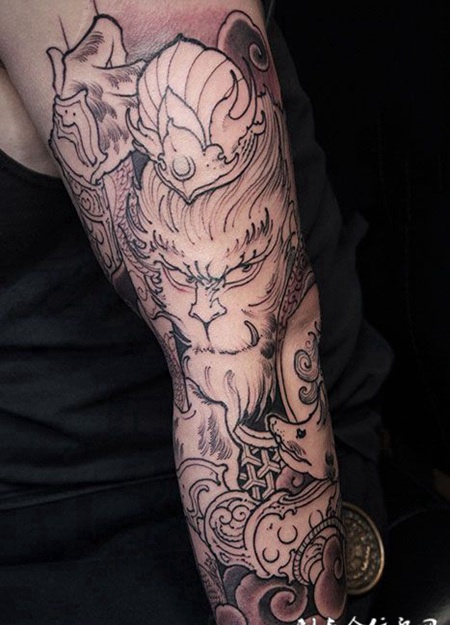 火眼金睛，手臂斗战胜佛纹身图案