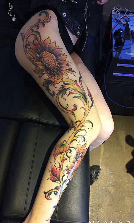 向往暖阳，腿部向日葵彩绘纹身