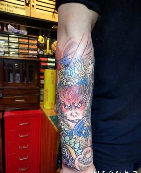 桀骜不驯大圣爷，手臂斗战胜佛彩绘纹身