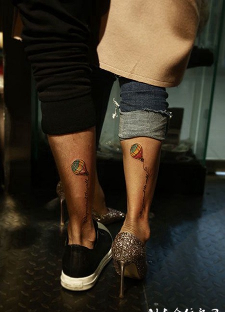 情侣腿部热气球纹身图案