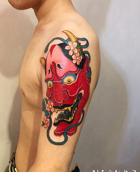 恨意纠缠，手臂般若彩绘纹身