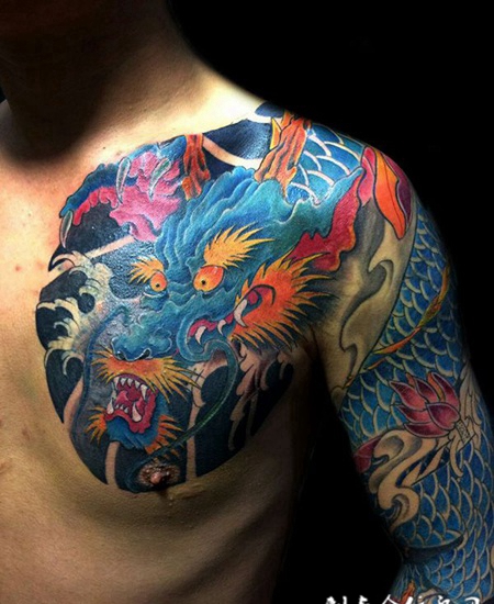 龙神盘踞，半甲青龙彩绘纹身