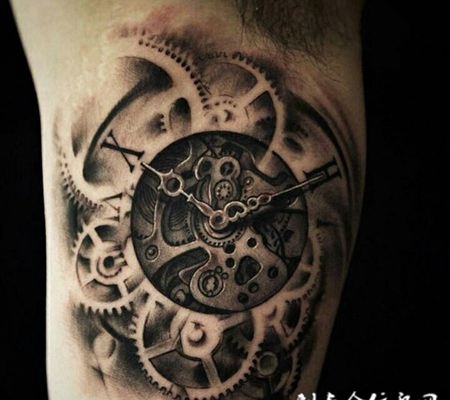 飞逝的时间，手臂内侧3d时钟纹身图案