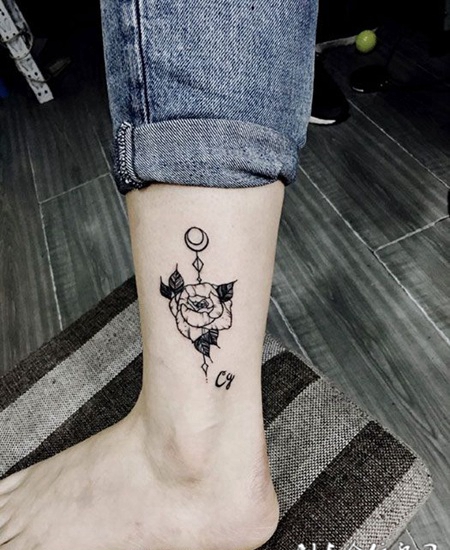 脚踝小清新玫瑰花纹身图案