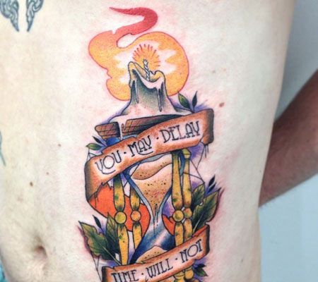 侧腰沙漏蜡烛纹身图案