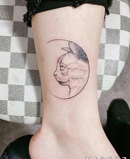 脚踝简约小猫咪纹身图案