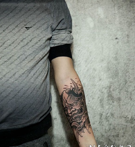 凶狠恶鬼，手臂般若纹身图案