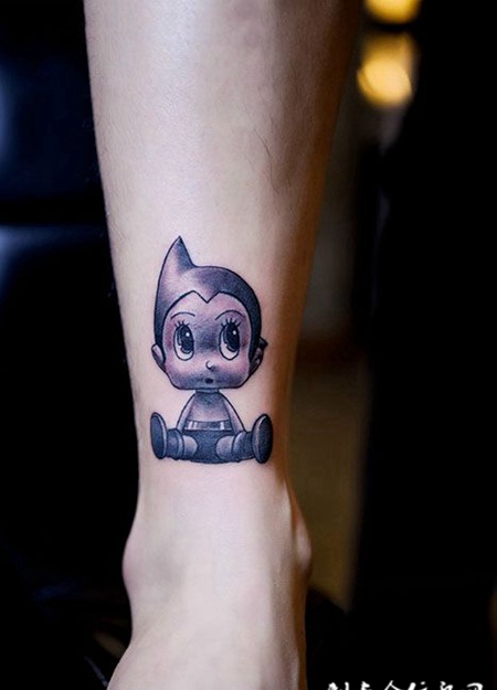 手臂卡通阿童木纹身图案