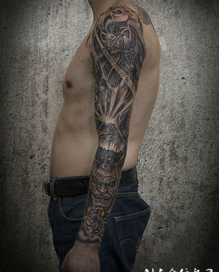 天使与恶魔，花臂纹身图案