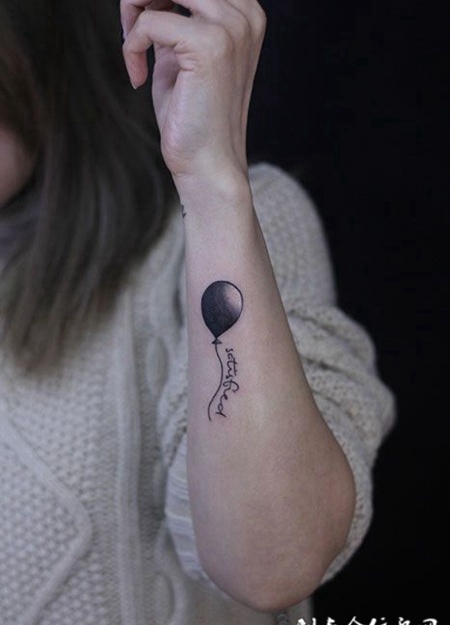 告白气球，手臂气球纹身图案