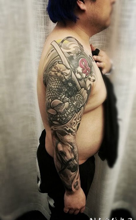 桀骜不驯，霸气斗战胜佛花臂纹身