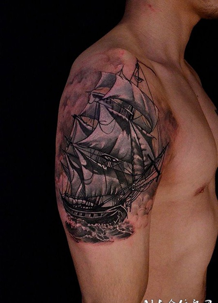 千帆过尽，大臂帆船创意纹身
