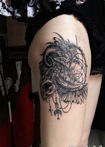 狮王之心，大腿狮子座捕梦网纹身