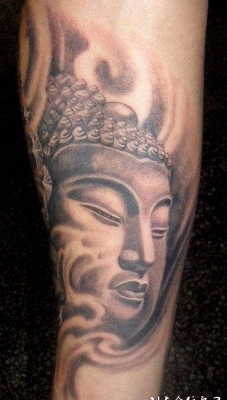 闭眼的传统如来纹身