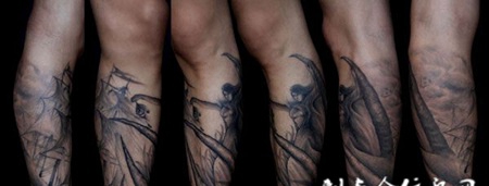 小腿上的插画纹身：航行