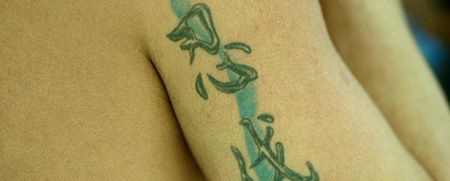 大臂忍字伐字纹身图案