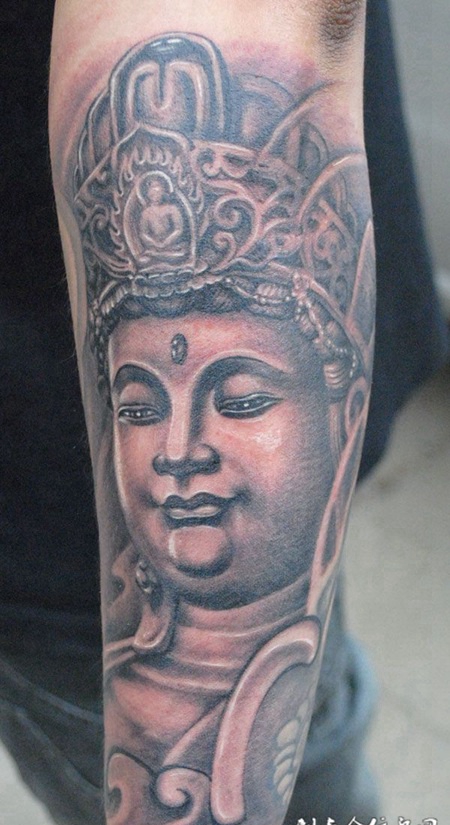 胳膊上的佛像纹身