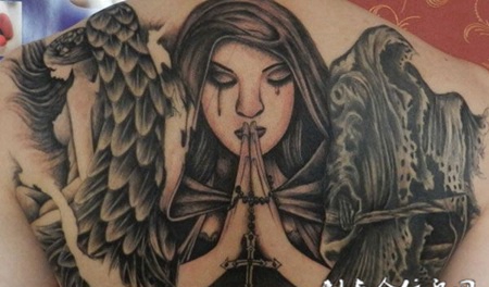祷告中的天使纹身