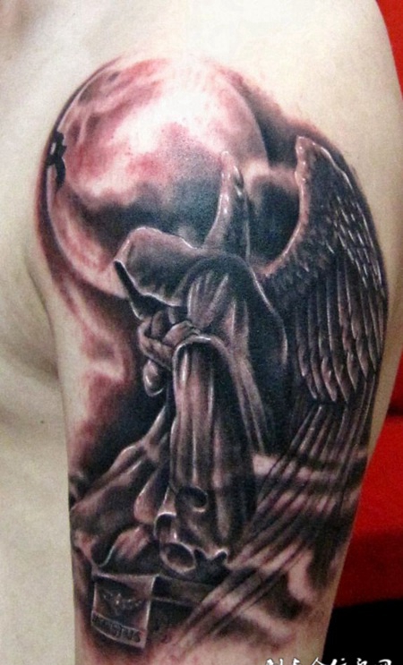 月光下的死神纹身