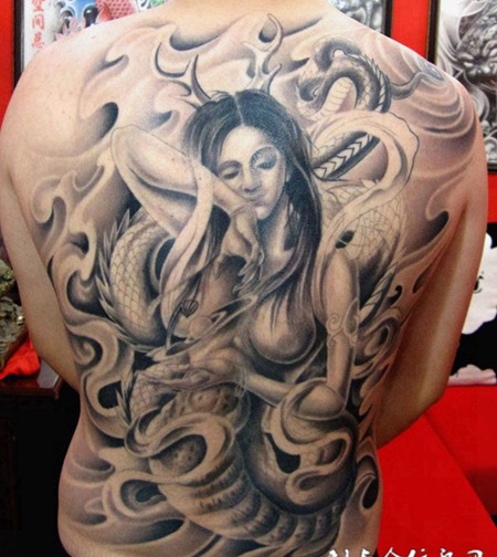 满背女娲传统纹身