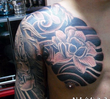 传统半胛荷花般若纹身