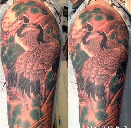 传统花臂仙鹤纹身