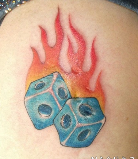 点燃的色子纹身