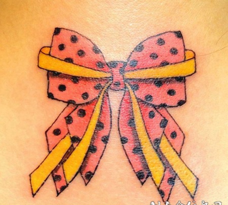 蝴蝶结纹身