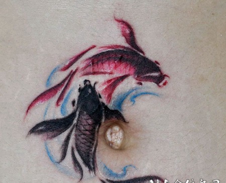 中国风双鱼纹身