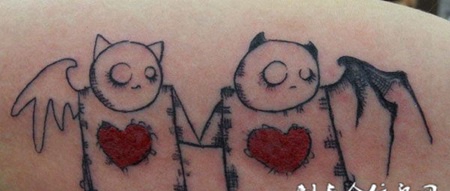 背部的天使恶魔纹身