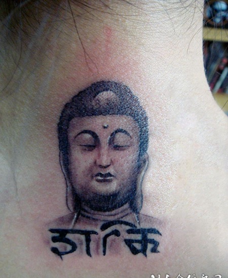 颈后佛像纹身