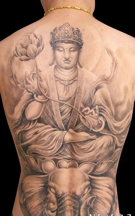 满背菩萨纹身