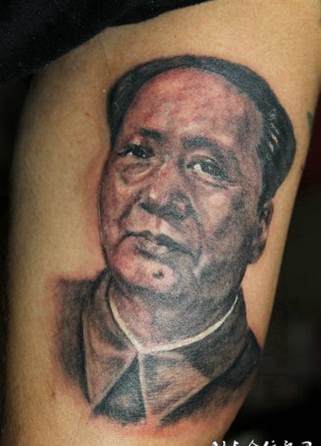 胳膊上的毛主席纹身